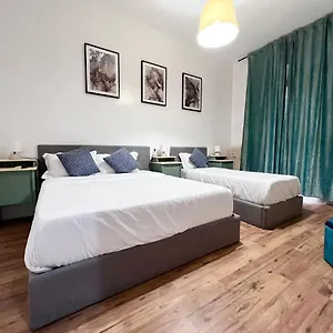 The Place In 2*, Roma Italia